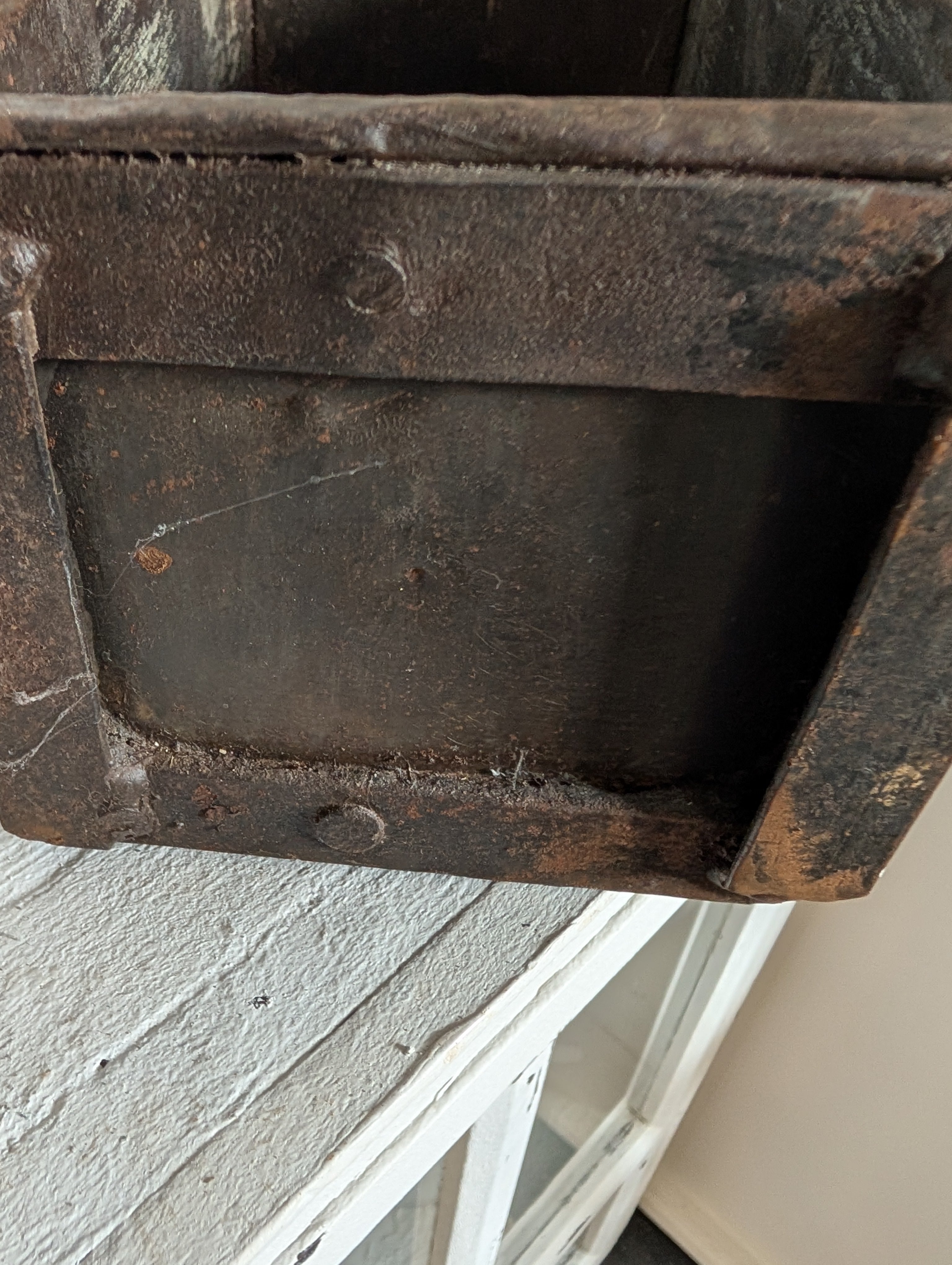 Vintage Brick Mould Metal