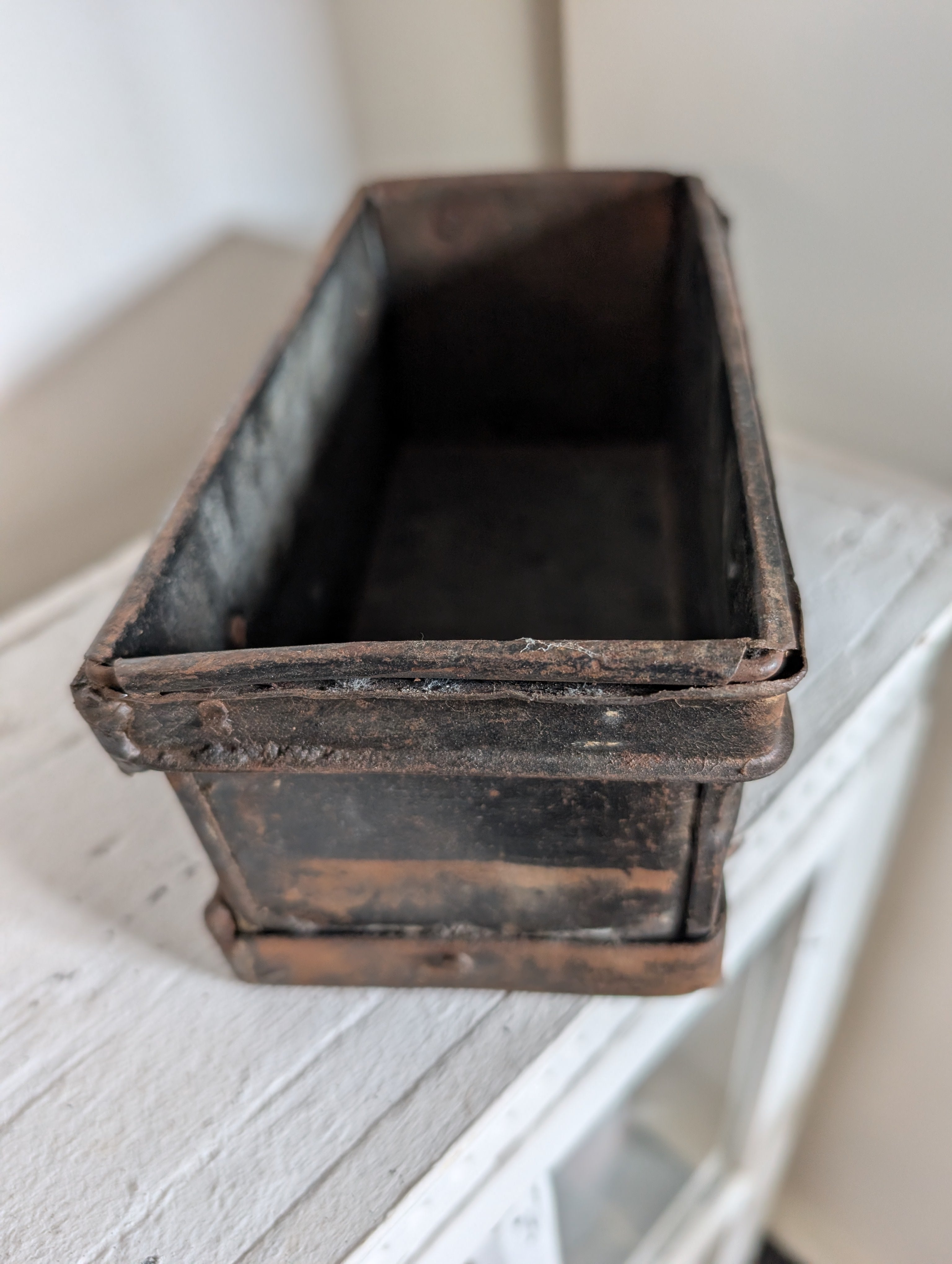 Vintage Brick Mould Metal