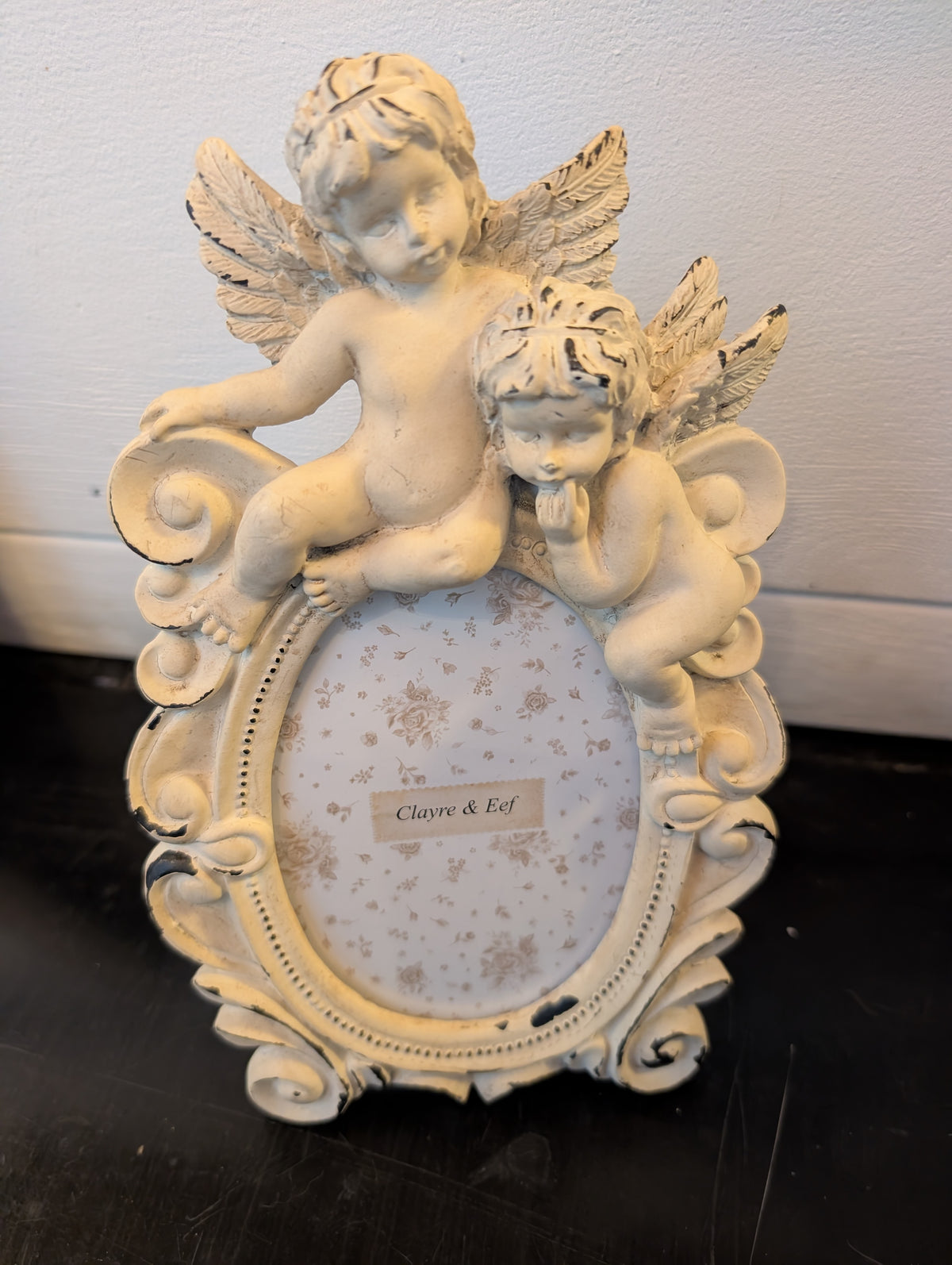 Shabby Chic Antique Style Cherub Photo Frame (14x23cm) – Vintage Angel Picture Frame