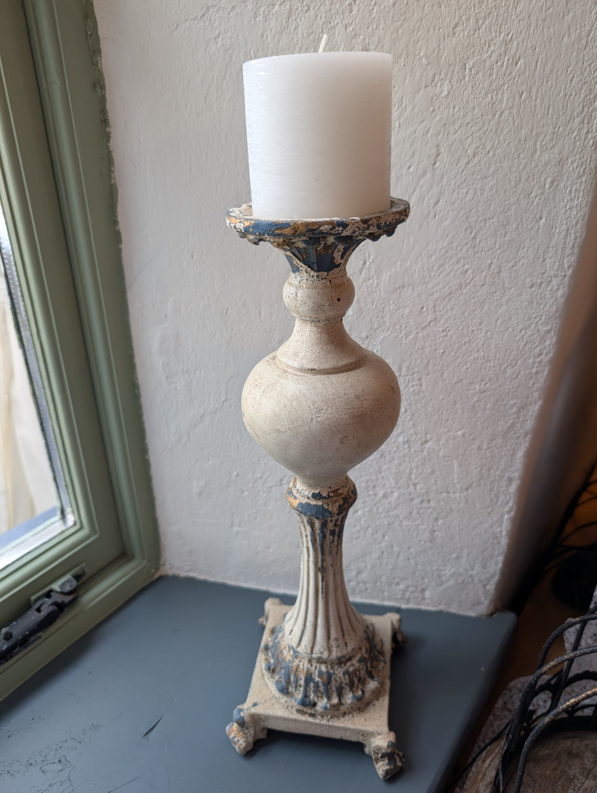 Large Shabby Chic Ceramic Pillar Candle Holder (40cm) – Vintage Distressed Candlestick
