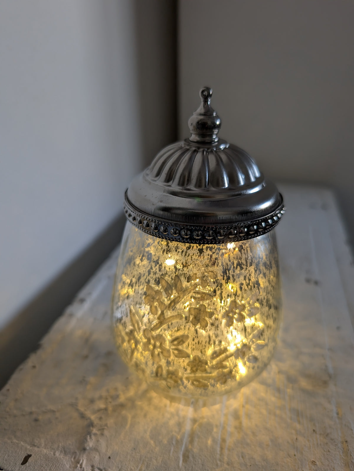 Christmas Ornament Silver Mercury Glass LED Light Jar with Floral Detail (9x15cm)