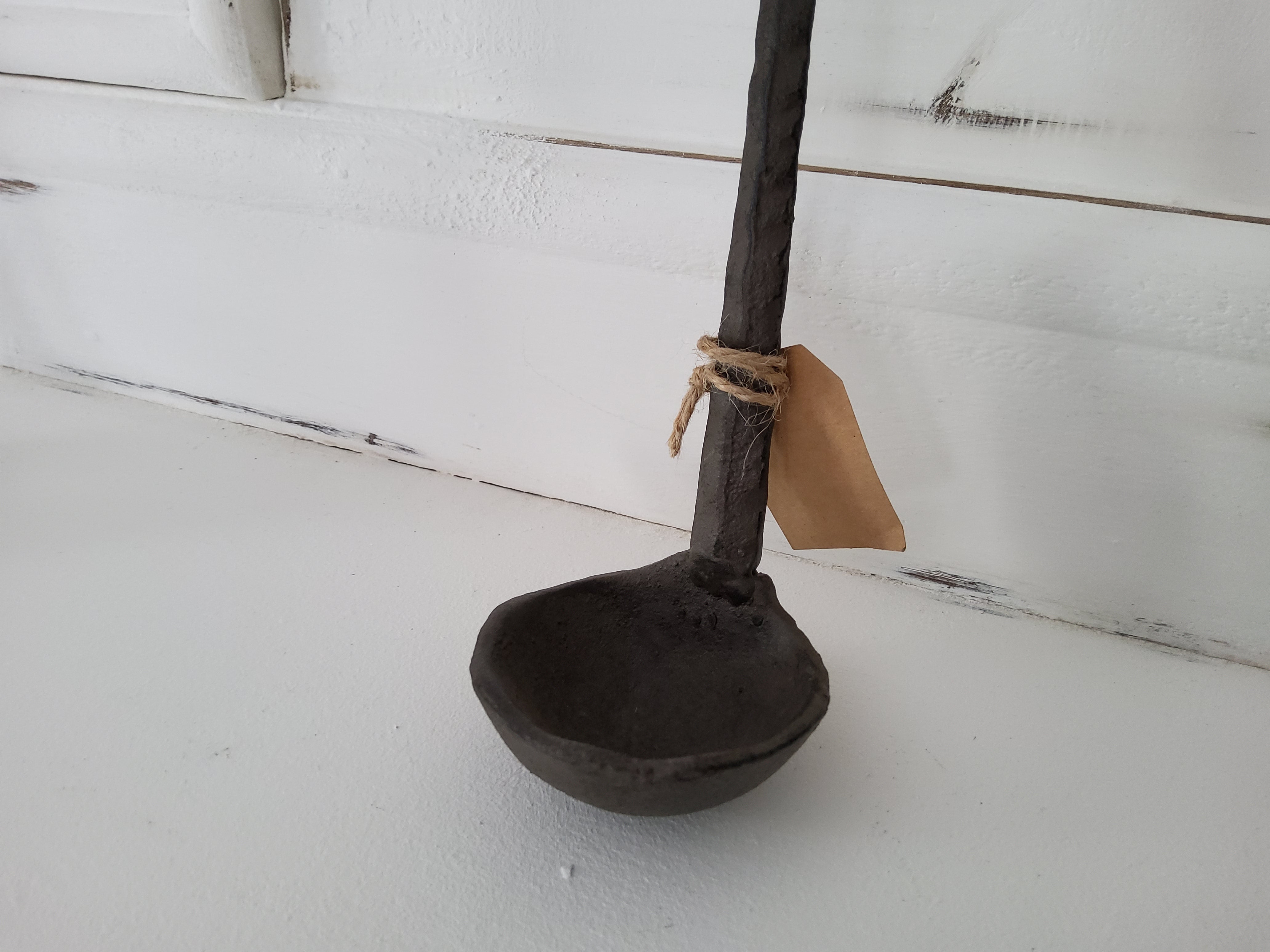 Nostalgia Hanging Candle Holder Metal