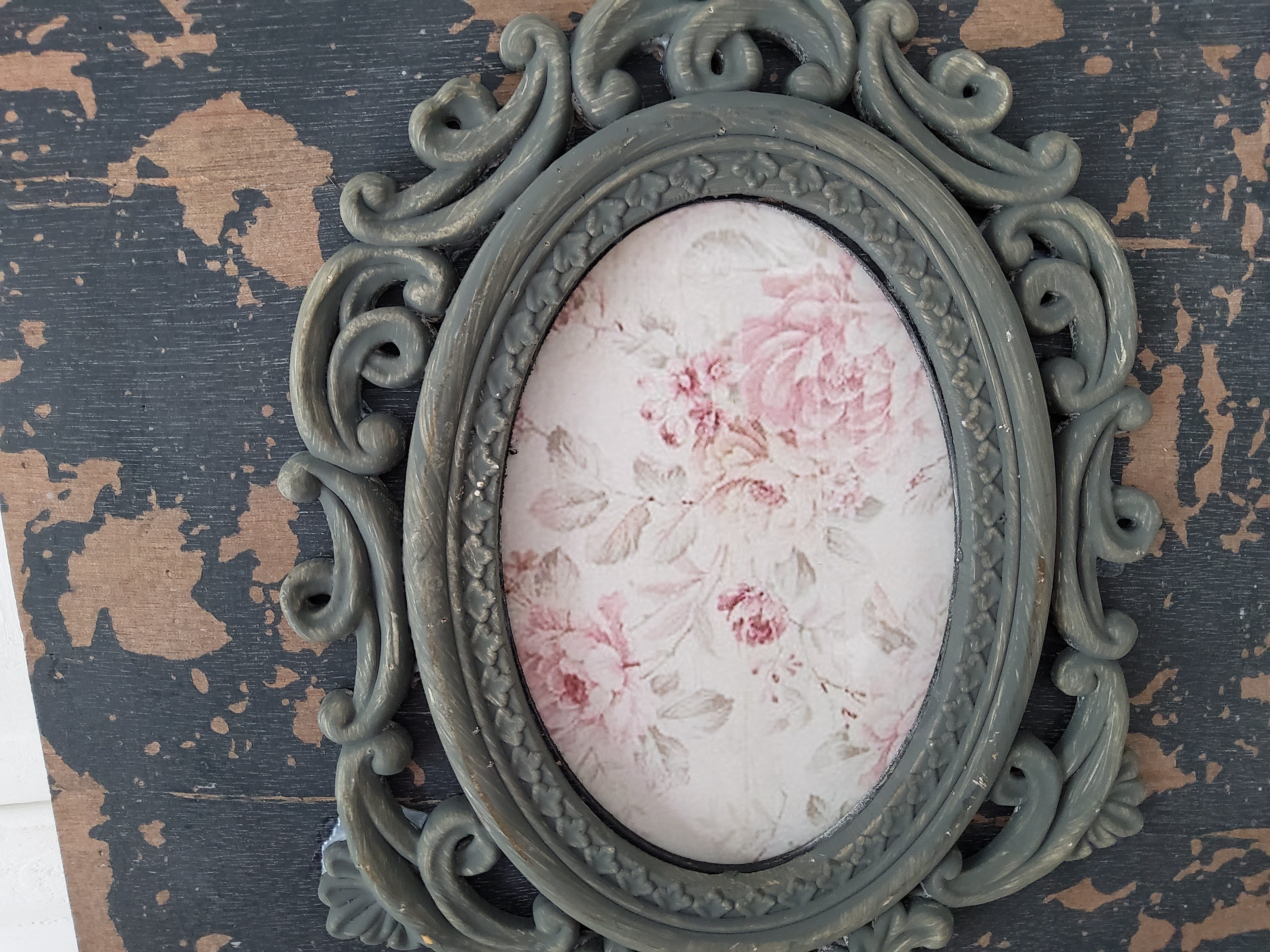 Shabby Chic Vintage Oval Photo Frame - Distressed Brocante Wall Decor Grey Beige