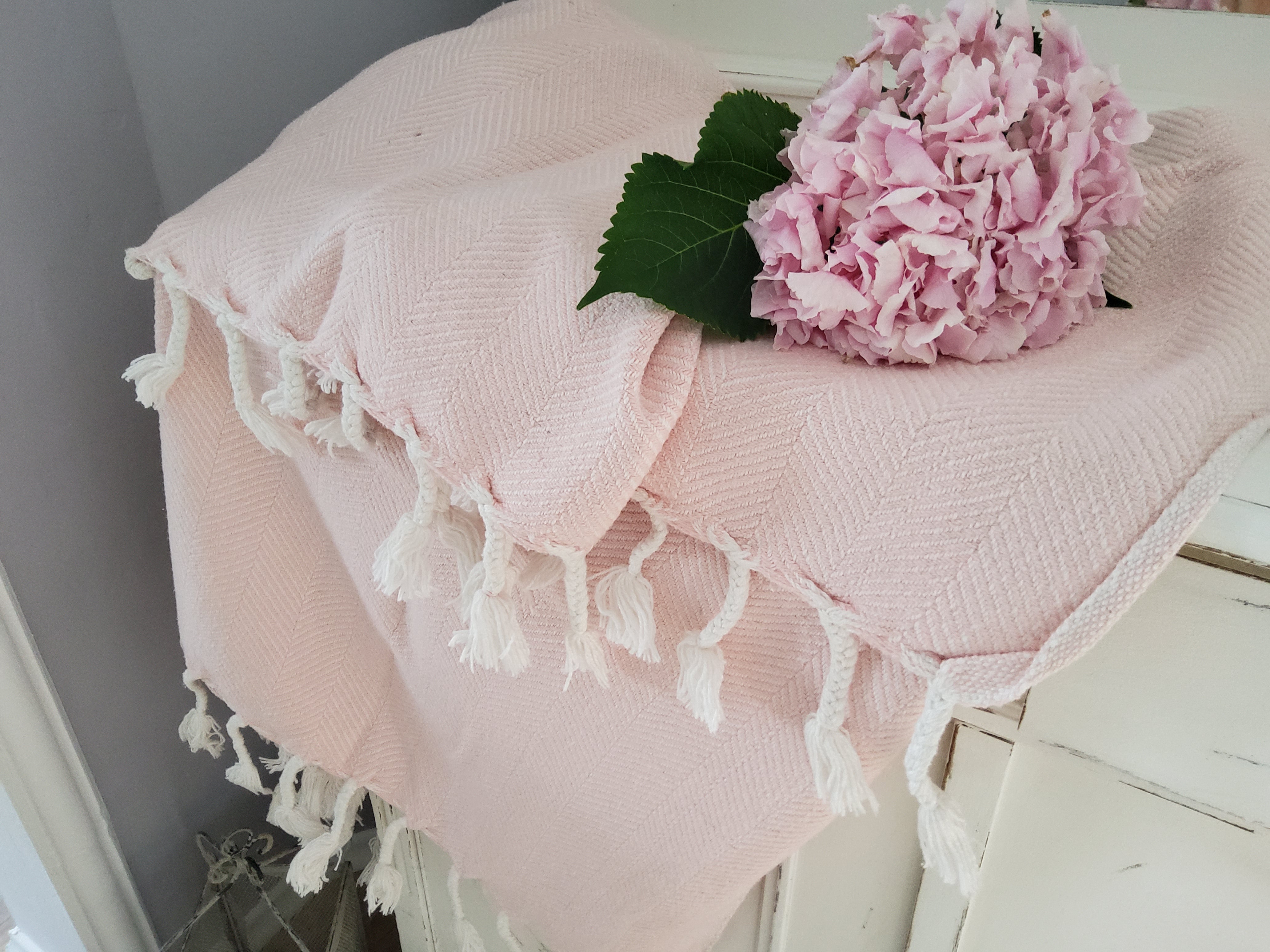Luxury Blush Pink Woven Throw Blanket with Tassels/ Shabby Chic Boho Sofa Bed Fringed Cotton Knit Blanket