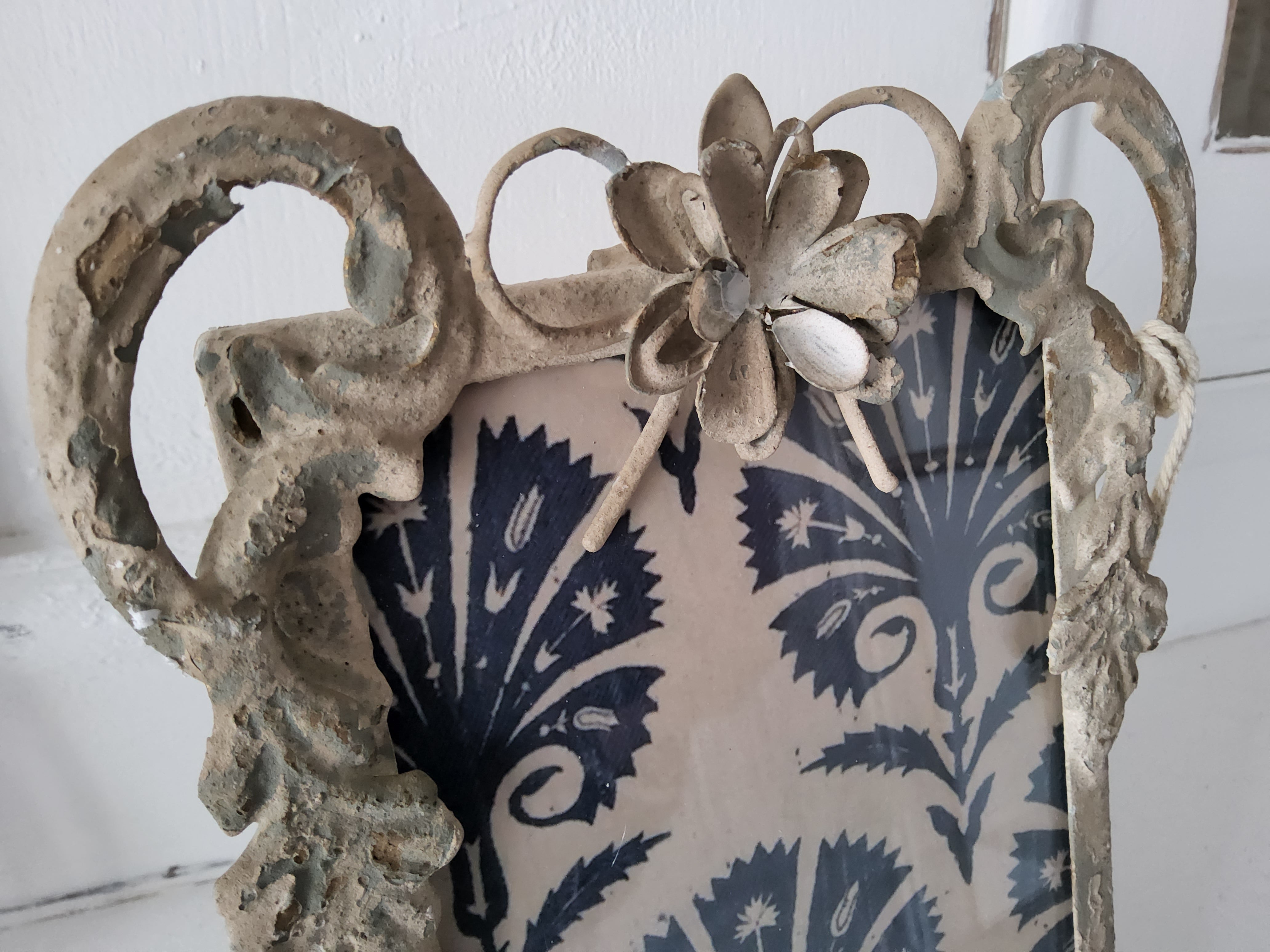 Picture Frames Vintage Metal