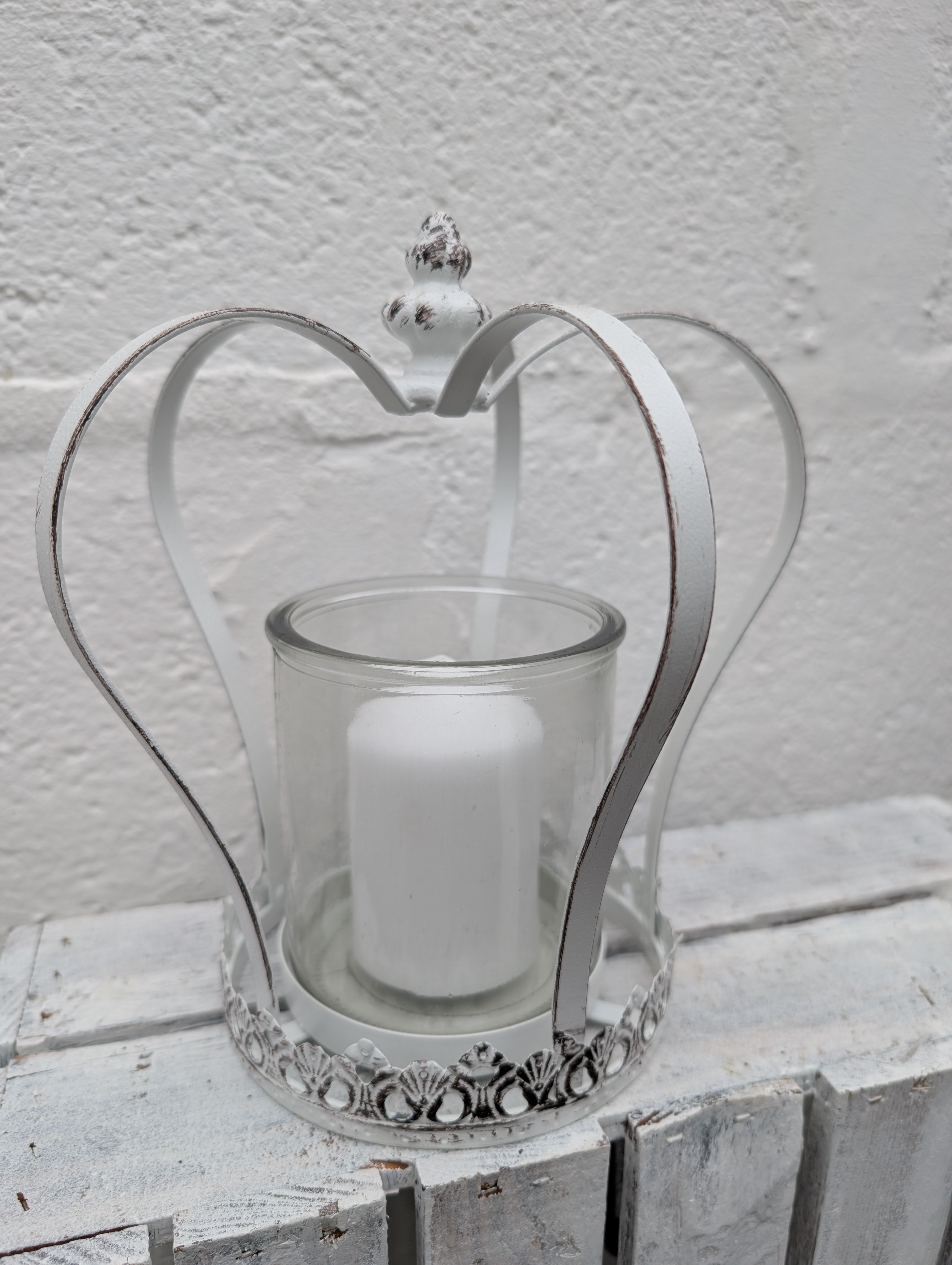 Metal Heart Crown Candle Holder