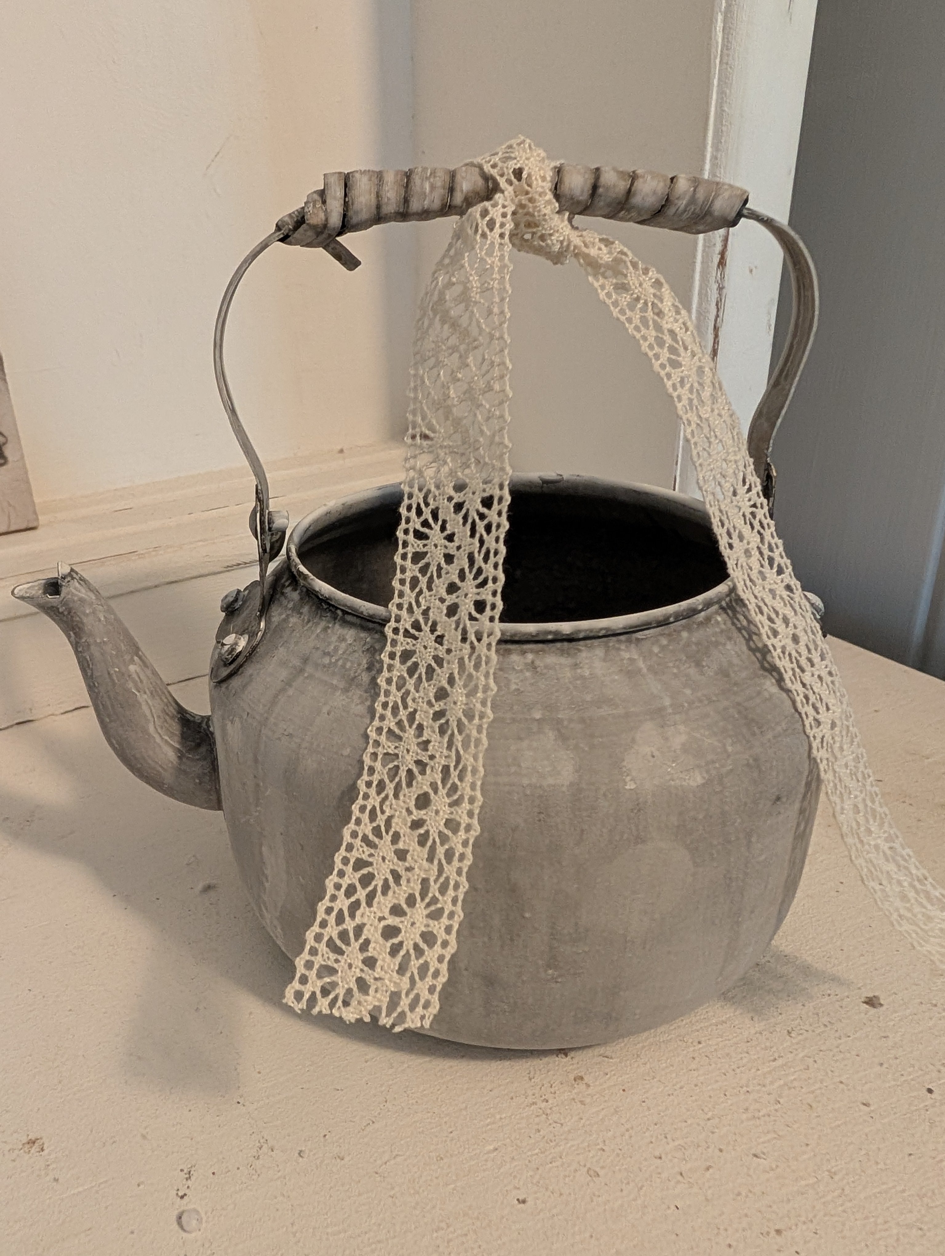Vintage Kettle Zinc Grey