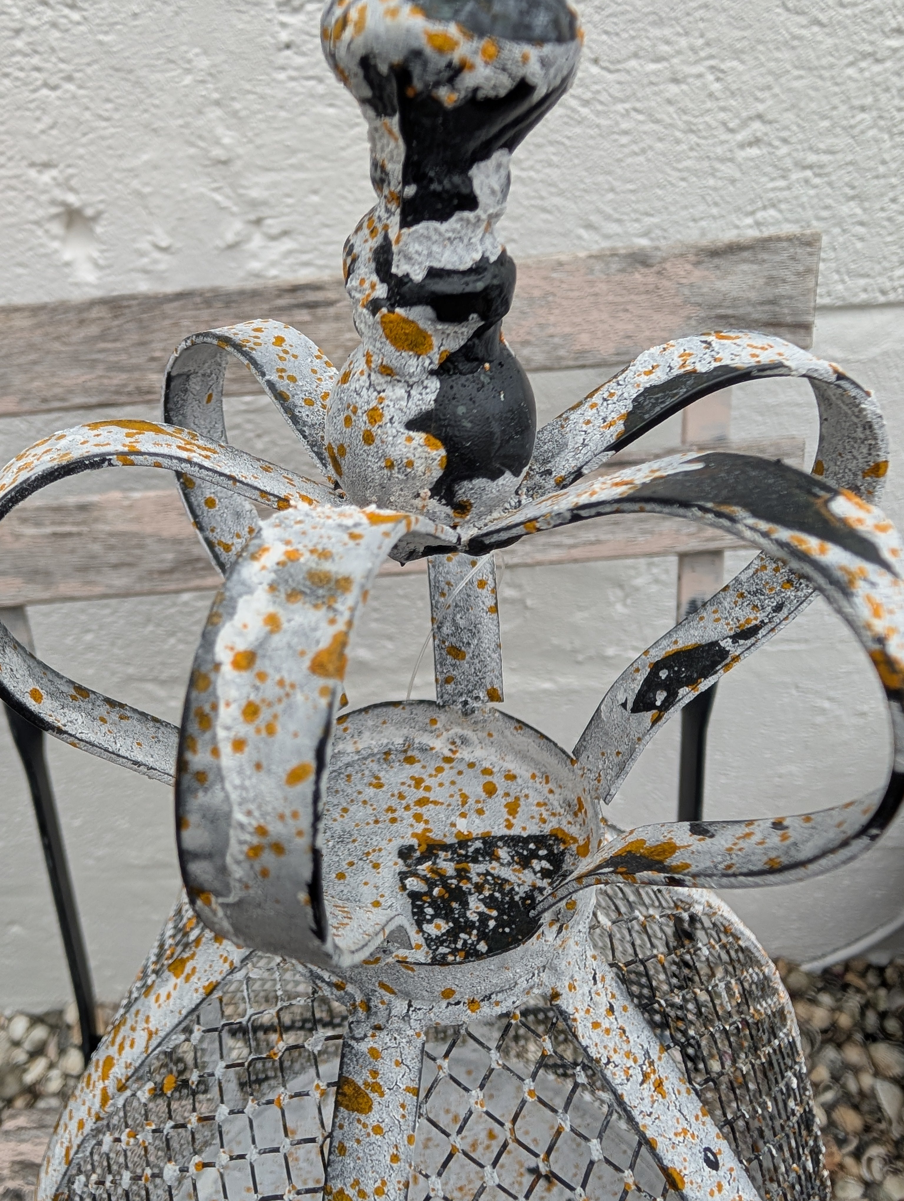 Shabby Chic Metal Crown Cloche