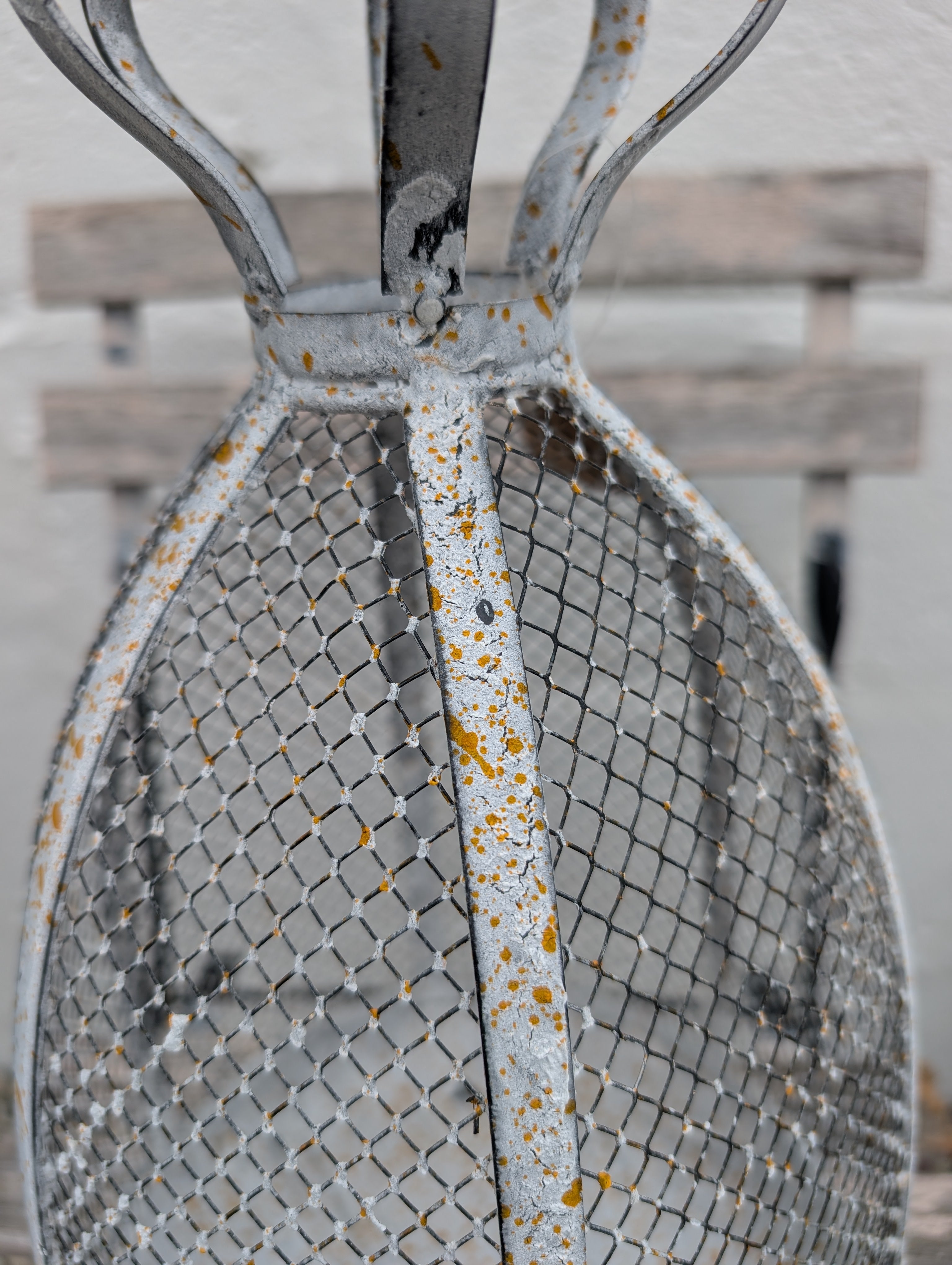 Shabby Chic Metal Crown Cloche