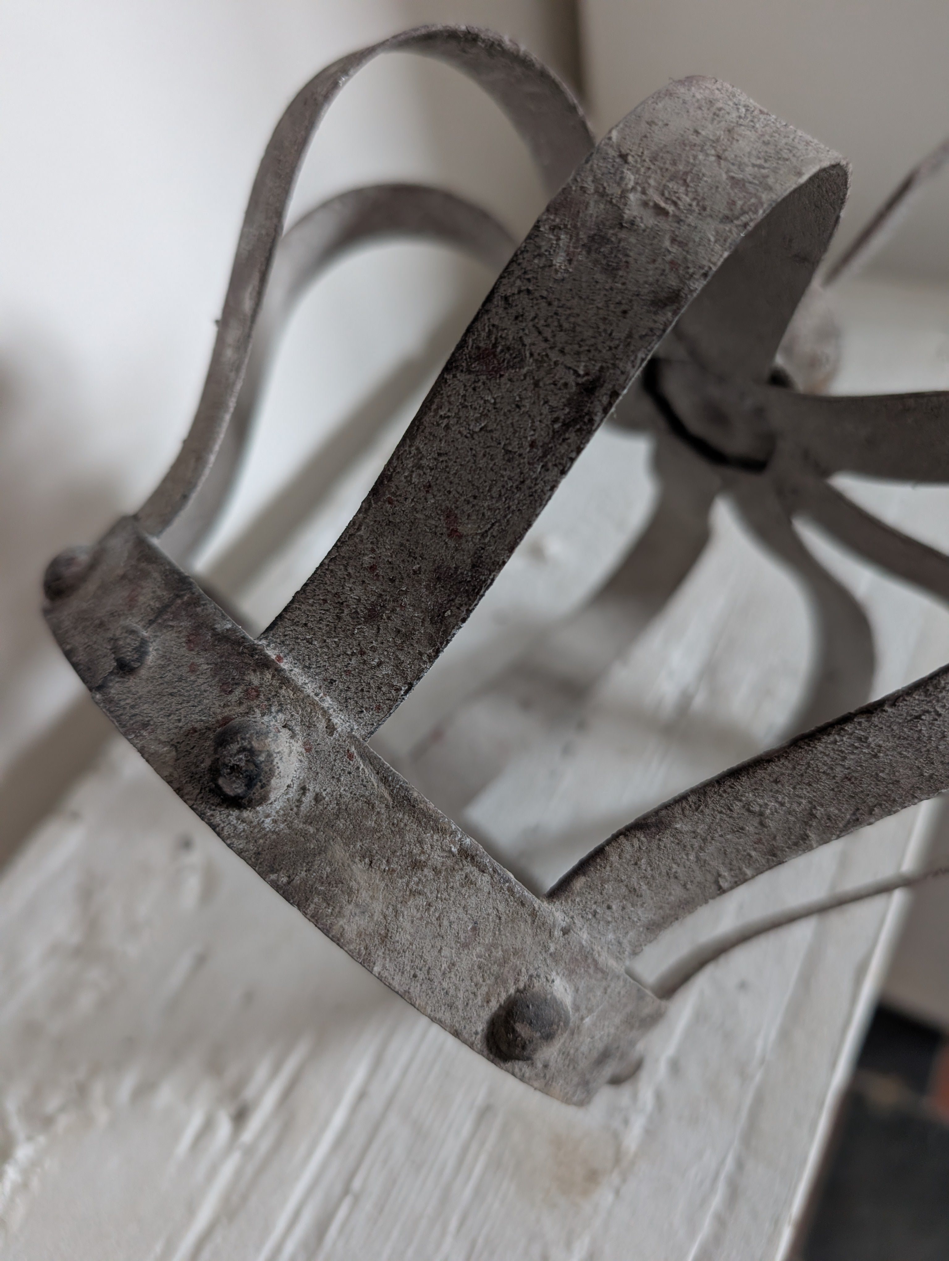 Crown Metal Grey Vintage