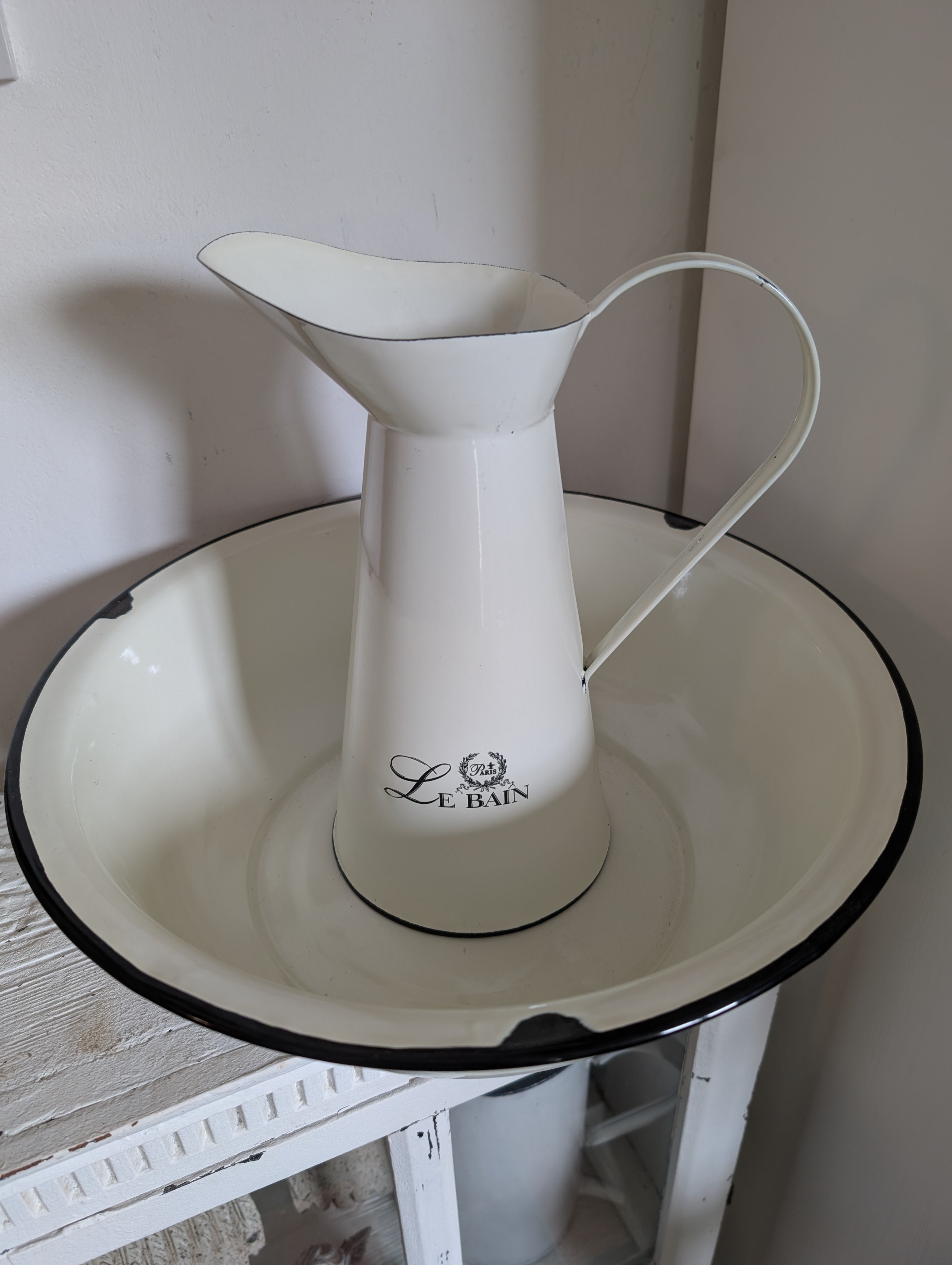 Shabby Chic Vintage Enamel Pitcher and Basin Set - White Cottage Jug with Tray