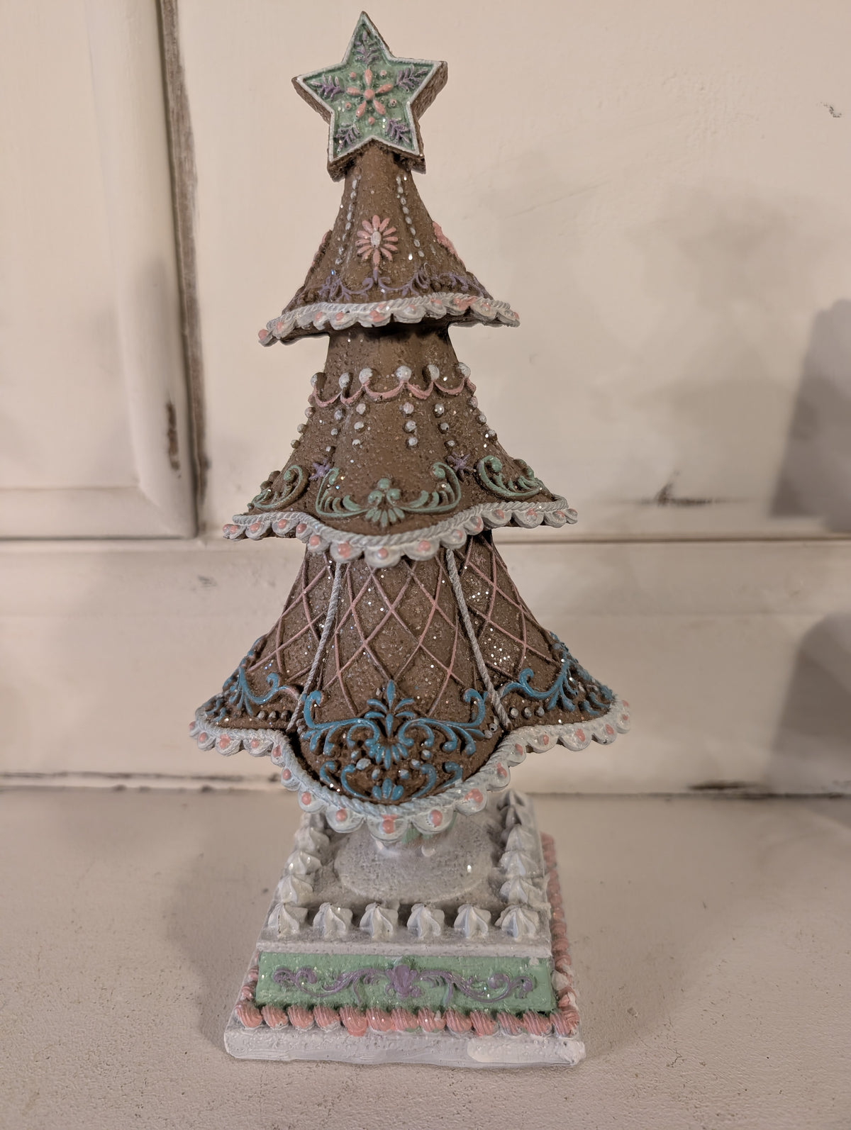 Pastel Gingerbread Christmas Tree Decor 12 x 12 x 25 cm