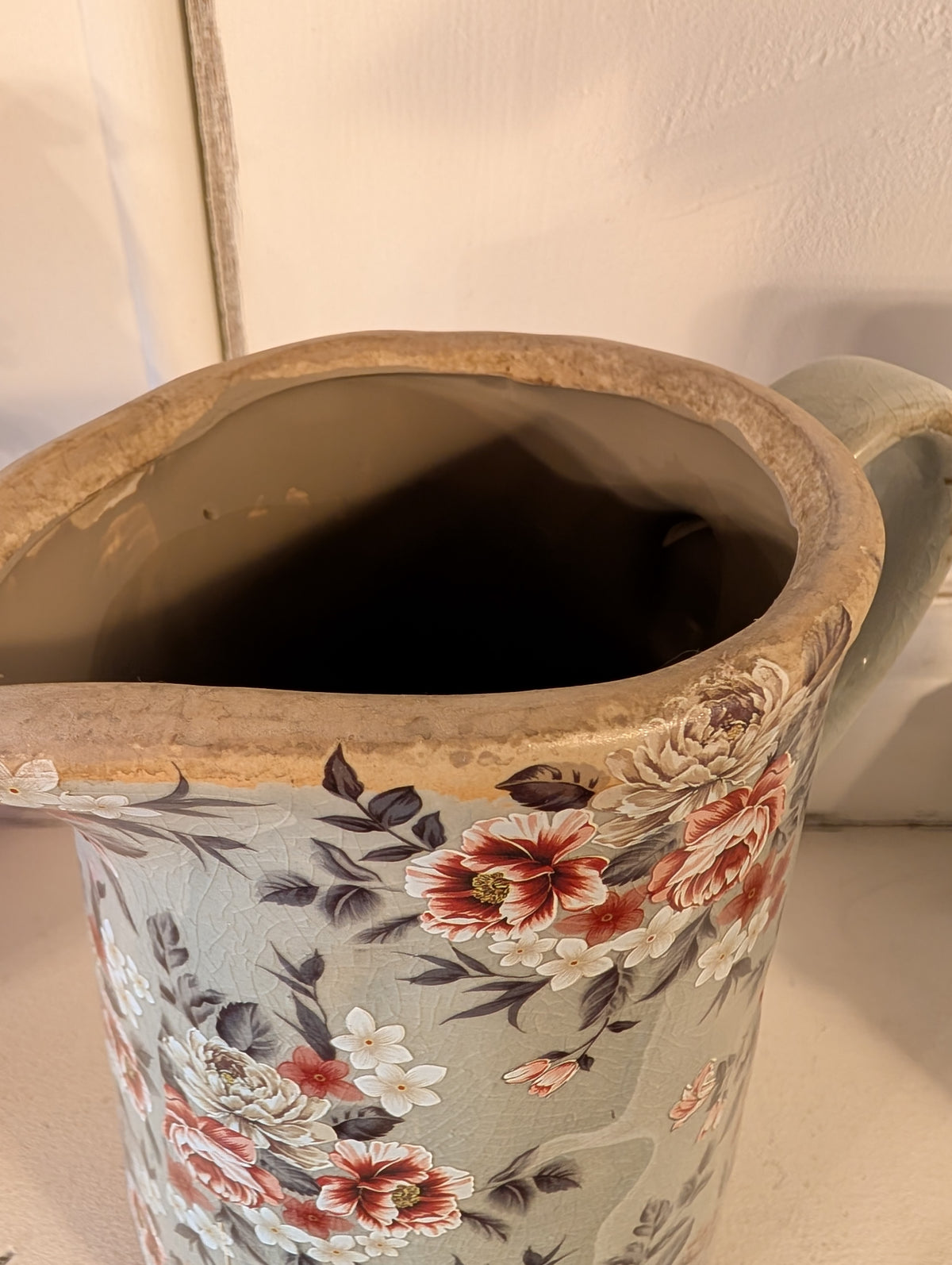 Vintage Floral Ceramic Jug Vase (21x23cm) – Shabby Chic Crackle Glaze Water Pitcher