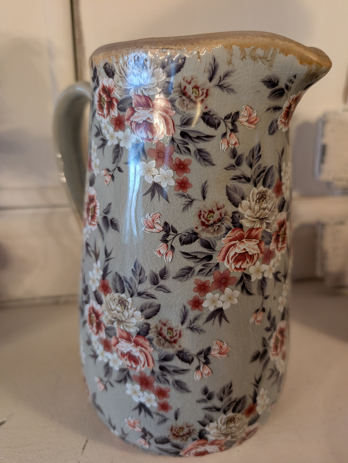 Vintage Floral Ceramic Jug Vase (21x23cm) – Shabby Chic Crackle Glaze Water Pitcher