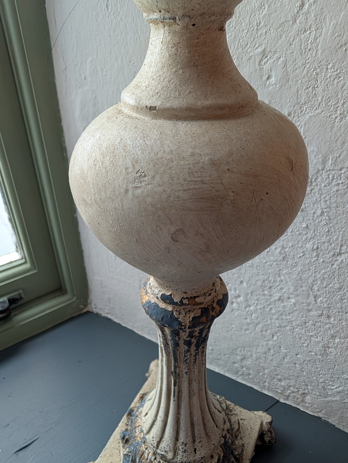 Large Shabby Chic Ceramic Pillar Candle Holder (40cm) – Vintage Distressed Candlestick