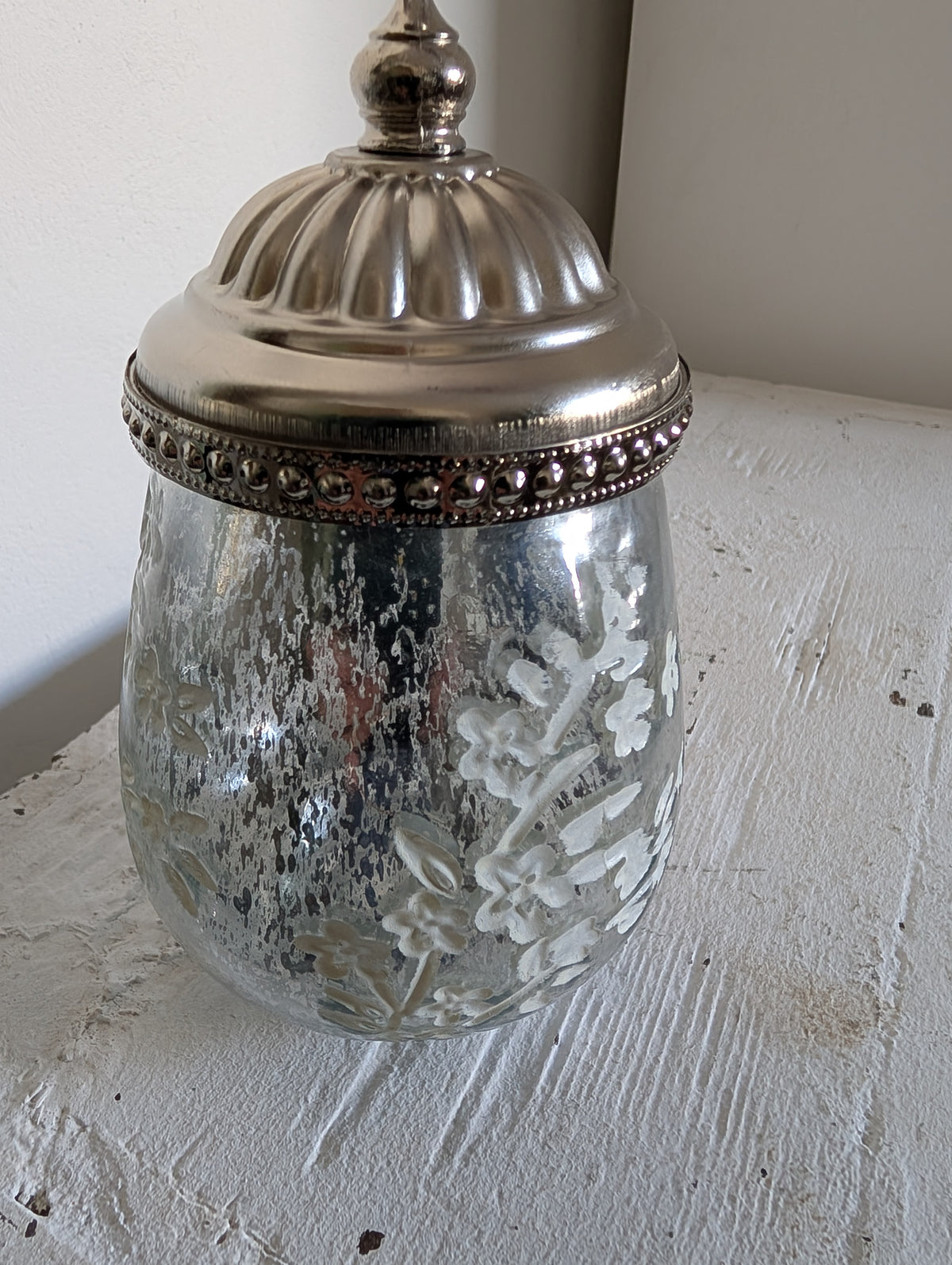 Christmas Ornament Silver Mercury Glass LED Light Jar with Floral Detail (9x15cm)