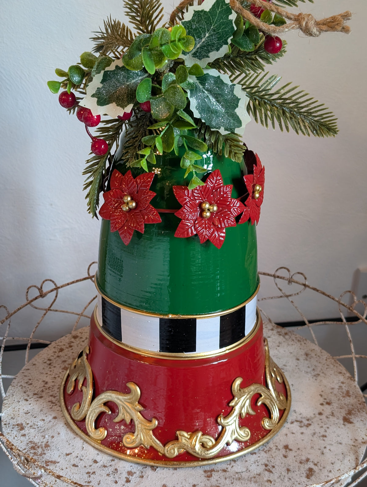 Holiday Decoration Large Festive Metal Christmas Bell Hanging Ornament