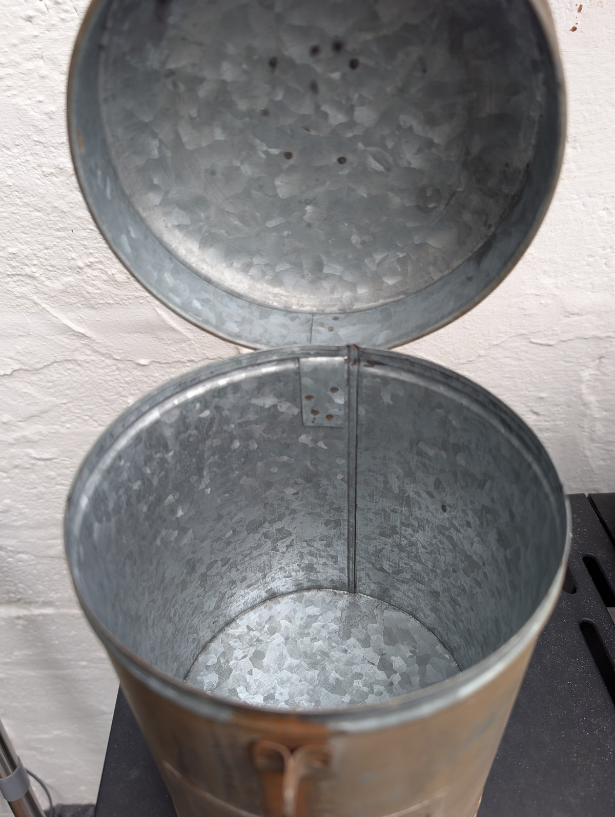 Maison de Campagne Vintage Metal Canister - Shabby Chic Storage Tin