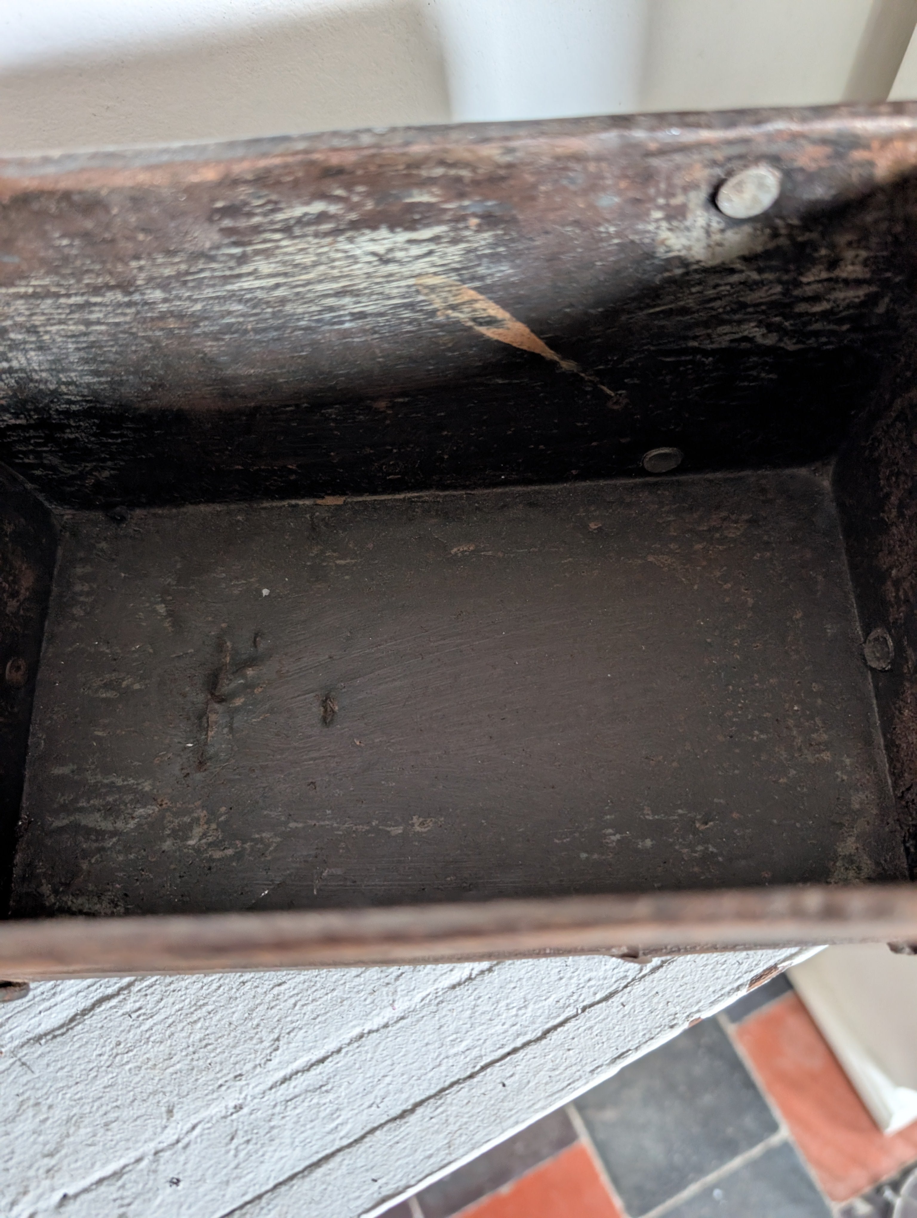 Vintage Brick Mould Metal